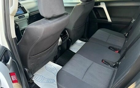 Toyota Land Cruiser Prado 150 рестайлинг 2, 2018 год, 5 199 000 рублей, 27 фотография