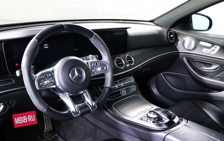 Mercedes-Benz E-Класс AMG, 2018 год, 5 350 000 рублей, 14 фотография