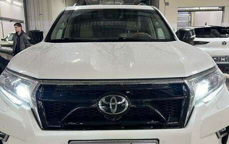 Toyota Land Cruiser Prado 150 рестайлинг 2, 2020 год, 7 999 000 рублей, 2 фотография