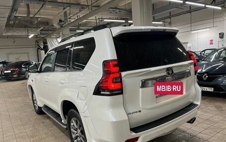 Toyota Land Cruiser Prado 150 рестайлинг 2, 2020 год, 7 999 000 рублей, 5 фотография
