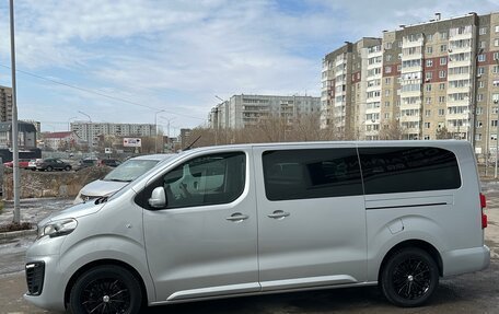 Peugeot Traveller I, 2017 год, 2 890 000 рублей, 7 фотография