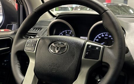 Toyota Land Cruiser Prado 150 рестайлинг 2, 2012 год, 3 497 000 рублей, 25 фотография