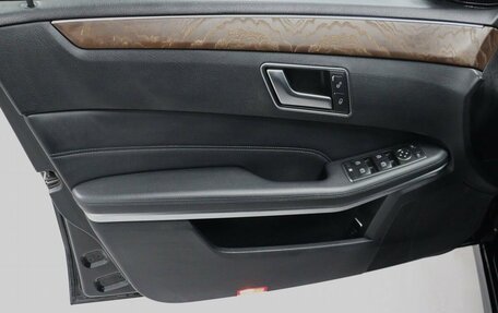 Mercedes-Benz E-Класс, 2013 год, 2 169 000 рублей, 12 фотография