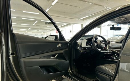 Hyundai Elantra, 2023 год, 2 300 000 рублей, 9 фотография