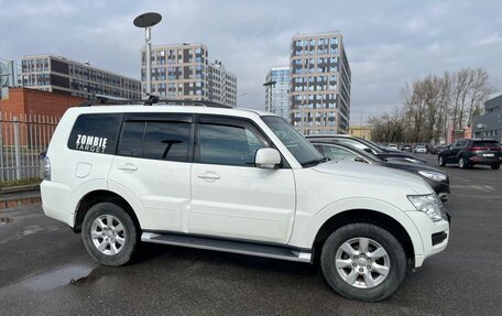 Mitsubishi Pajero IV, 2015 год, 2 749 000 рублей, 8 фотография