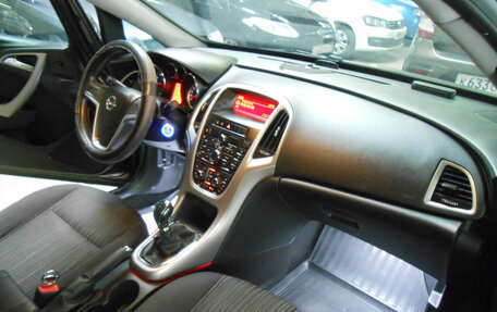 Opel Astra J, 2011 год, 787 000 рублей, 11 фотография