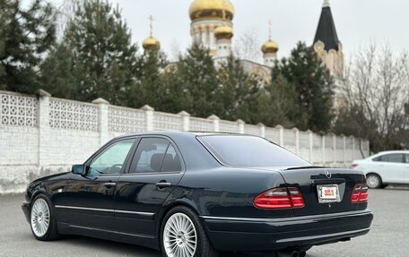 Mercedes-Benz E-Класс, 1997 год, 690 000 рублей, 6 фотография