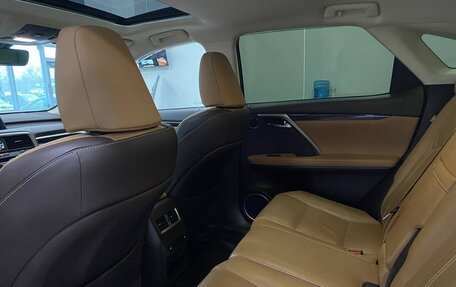 Lexus RX IV рестайлинг, 2017 год, 5 700 000 рублей, 16 фотография
