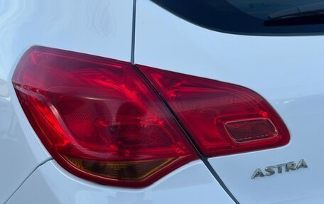 Opel Astra J, 2011 год, 720 000 рублей, 15 фотография