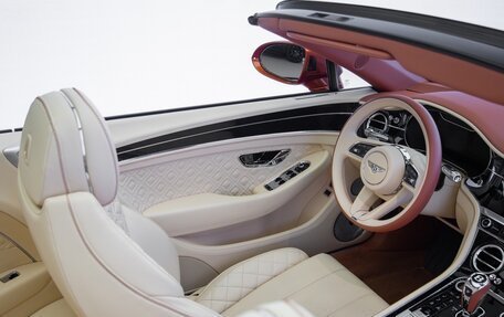 Bentley Continental GT III, 2022 год, 29 000 000 рублей, 11 фотография