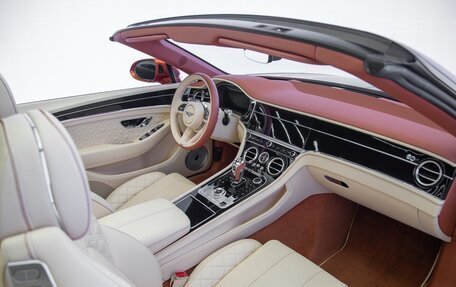 Bentley Continental GT III, 2022 год, 29 000 000 рублей, 10 фотография