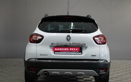 Renault Kaptur I рестайлинг, 2020 год, 1 830 000 рублей, 4 фотография