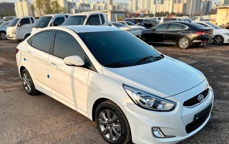 Hyundai Accent IV, 2019 год, 1 120 000 рублей, 2 фотография