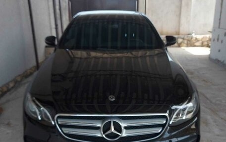 Mercedes-Benz E-Класс, 2019 год, 4 000 000 рублей, 9 фотография