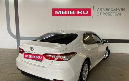 Toyota Camry, 2018 год, 2 970 000 рублей, 7 фотография