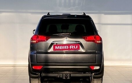Mitsubishi Pajero Sport II рестайлинг, 2013 год, 2 490 000 рублей, 6 фотография