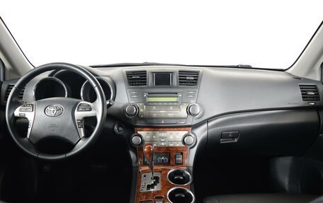 Toyota Highlander III, 2013 год, 2 349 000 рублей, 14 фотография