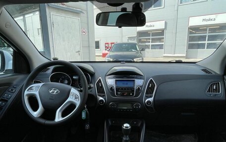 Hyundai ix35 I рестайлинг, 2013 год, 1 758 000 рублей, 5 фотография