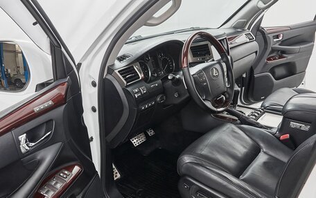 Lexus LX III, 2015 год, 5 950 000 рублей, 8 фотография