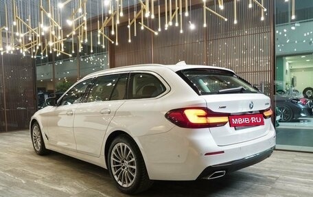BMW 5 серия, 2023 год, 6 950 000 рублей, 5 фотография