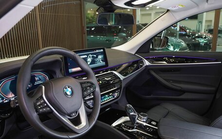 BMW 5 серия, 2023 год, 6 950 000 рублей, 22 фотография