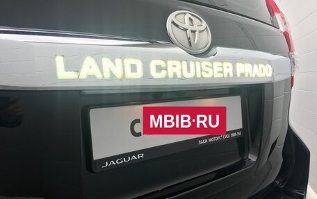 Toyota Land Cruiser Prado 150 рестайлинг 2, 2017 год, 4 499 000 рублей, 30 фотография