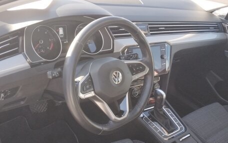 Volkswagen Passat B8 рестайлинг, 2020 год, 2 525 000 рублей, 2 фотография