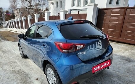Mazda Demio IV, 2017 год, 1 129 000 рублей, 10 фотография