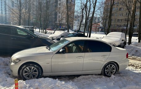 BMW 3 серия, 2011 год, 1 230 000 рублей, 3 фотография