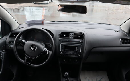 Volkswagen Polo VI (EU Market), 2015 год, 1 133 000 рублей, 14 фотография