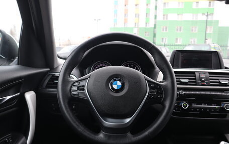 BMW 1 серия, 2018 год, 1 809 000 рублей, 18 фотография