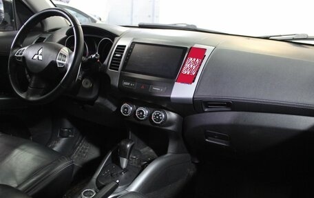 Mitsubishi Outlander III рестайлинг 3, 2011 год, 1 279 000 рублей, 11 фотография