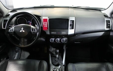 Mitsubishi Outlander III рестайлинг 3, 2011 год, 1 279 000 рублей, 12 фотография