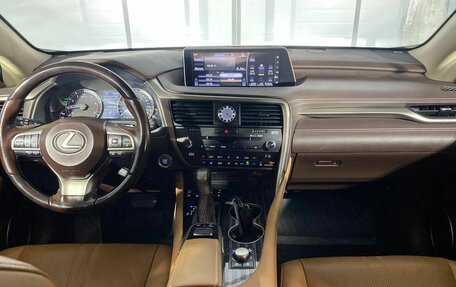 Lexus RX IV рестайлинг, 2017 год, 4 749 000 рублей, 13 фотография