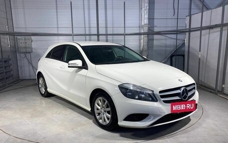 Mercedes-Benz A-Класс, 2013 год, 1 299 000 рублей, 3 фотография