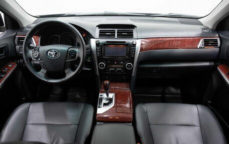 Toyota Camry, 2013 год, 2 049 000 рублей, 16 фотография