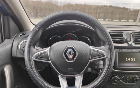 Renault Logan II, 2018 год, 1 299 990 рублей, 15 фотография