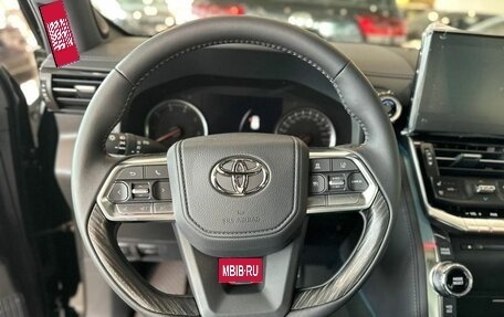 Toyota Land Cruiser, 2023 год, 15 350 000 рублей, 5 фотография