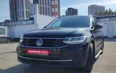 Volkswagen Tiguan II, 2021 год, 3 770 000 рублей, 1 фотография