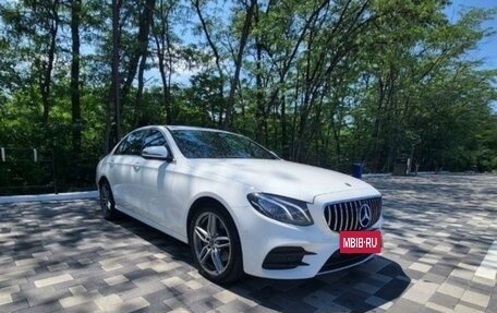 Mercedes-Benz E-Класс, 2018 год, 4 550 000 рублей, 3 фотография
