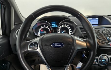 Ford Fiesta, 2015 год, 975 000 рублей, 9 фотография