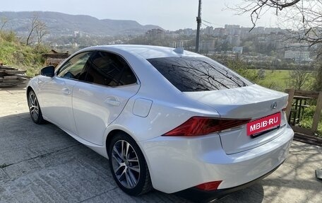 Lexus IS III, 2018 год, 2 000 000 рублей, 4 фотография