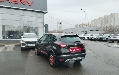 Renault Kaptur I рестайлинг, 2017 год, 1 735 000 рублей, 10 фотография