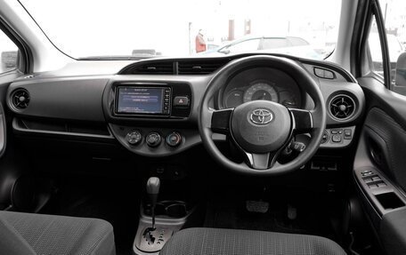 Toyota Vitz, 2018 год, 1 159 000 рублей, 6 фотография