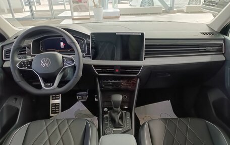Volkswagen Tiguan II, 2023 год, 5 917 628 рублей, 9 фотография