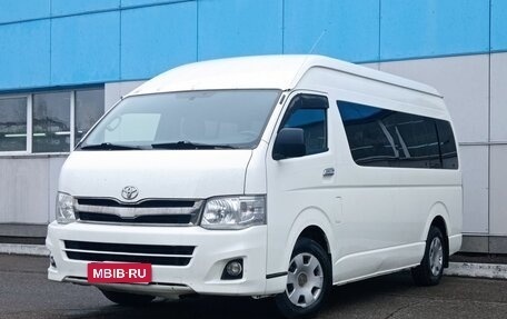 Toyota HiAce H200, 2012 год, 1 950 000 рублей, 1 фотография