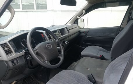 Toyota HiAce H200, 2012 год, 1 950 000 рублей, 11 фотография