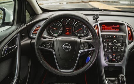 Opel Astra J, 2012 год, 1 060 000 рублей, 11 фотография