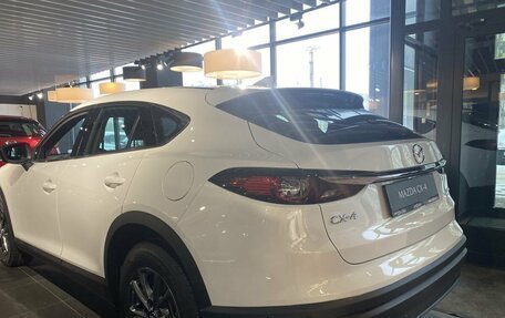 Mazda CX-4, 2023 год, 3 200 000 рублей, 6 фотография