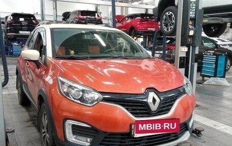Renault Kaptur I рестайлинг, 2016 год, 1 339 000 рублей, 2 фотография